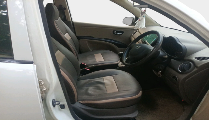 2012 Hyundai i10 SPORTZ 1.2, Petrol, Manual, 84,964 km, interior