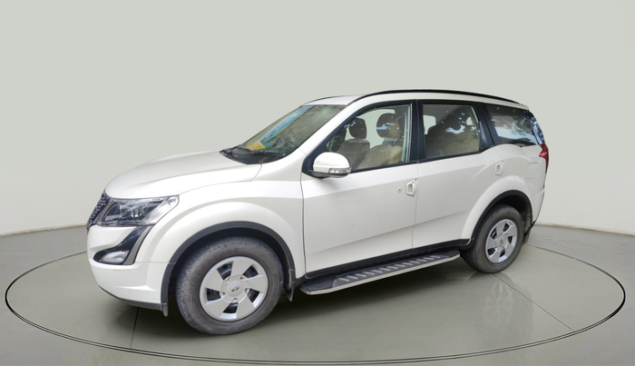 2021 Mahindra XUV500 W7 AT, Diesel, Automatic, 26,000 km, exterior