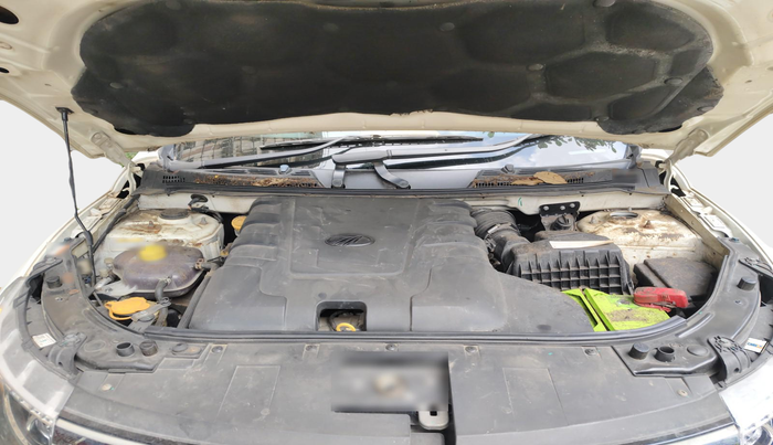 2021 Mahindra XUV500 W7 AT, Diesel, Automatic, 26,000 km, exterior