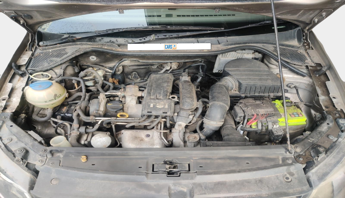 2016 Volkswagen Vento HIGHLINE PETROL AT, Petrol, Automatic, 67,472 km, exterior