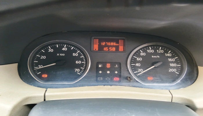 2014 Nissan Terrano XL (D), Diesel, Manual, 1,27,686 km, interior