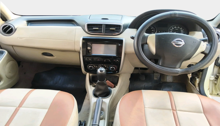 2014 Nissan Terrano XL (D), Diesel, Manual, 1,27,686 km, interior