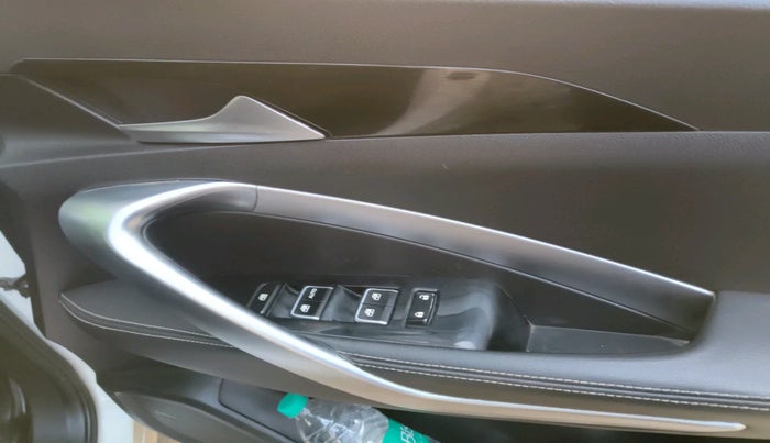 2019 MG HECTOR SHARP 2.0 DIESEL, Diesel, Manual, 1,42,118 km, interior