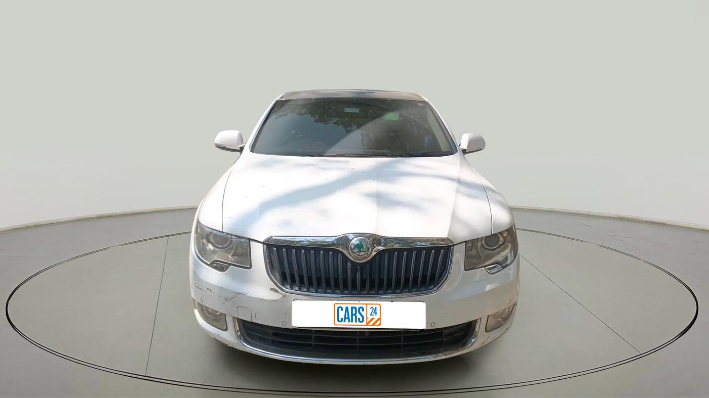2011 Skoda Superb ELEGANCE 1.8 TSI AT, Petrol, Automatic, 1,00,825 km, exterior