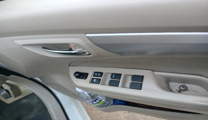 2016 Maruti Ertiga VXI CNG, Petrol, Manual, 1,85,157 km, interior