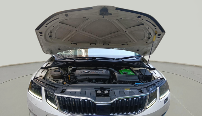 2017 Skoda Octavia L&K 1.8 TSI AT, Petrol, Automatic, 31,214 km, exterior