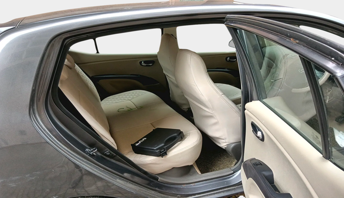 2012 Hyundai i10 SPORTZ 1.2, Petrol, Manual, 95,644 km, interior