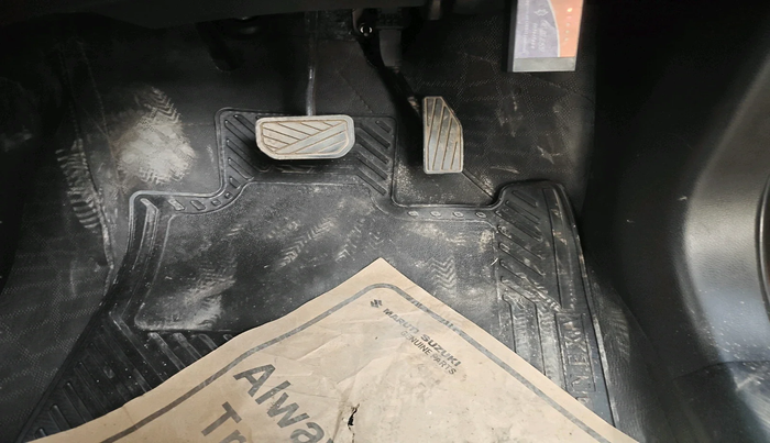 2022 Maruti XL6 ALPHA AT, Petrol, Automatic, 45,334 km, interior