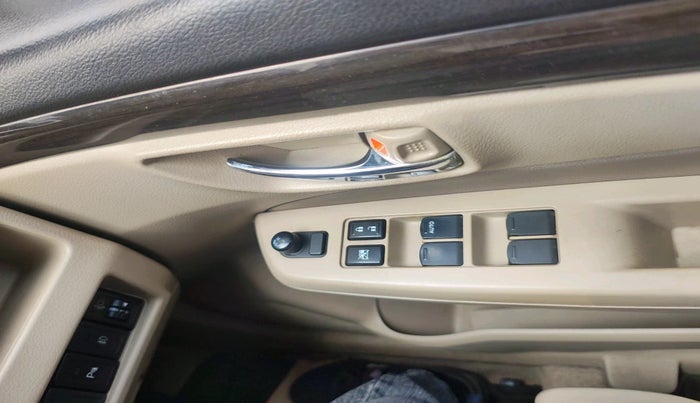 2017 Maruti Ciaz ZXI AT, Petrol, Automatic, 1,65,711 km, interior