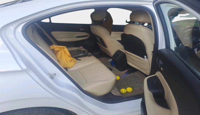 2023 Honda City 1.5L I-VTEC ZX CVT, Petrol, Automatic, 48,663 km, interior