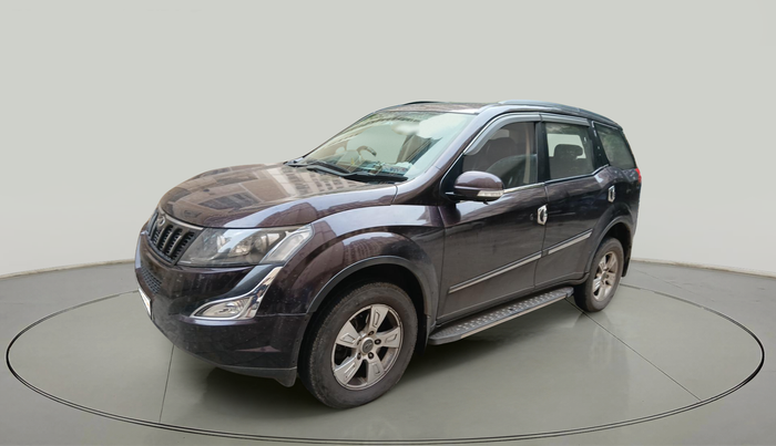 2015 Mahindra XUV500 W8, Diesel, Manual, 1,60,108 km, exterior