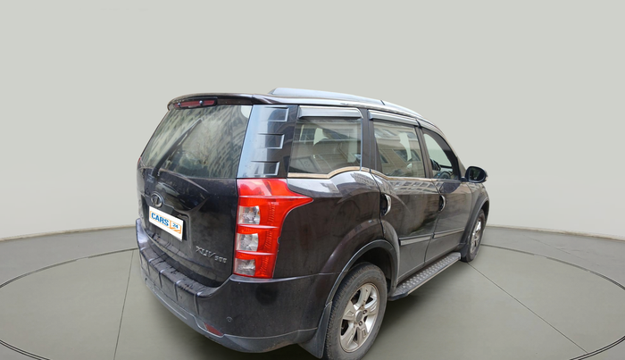 2015 Mahindra XUV500 W8, Diesel, Manual, 1,60,108 km, exterior