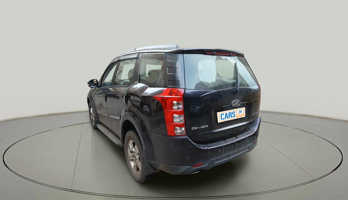 2015 Mahindra XUV500 W8, Diesel, Manual, 1,60,108 km, exterior