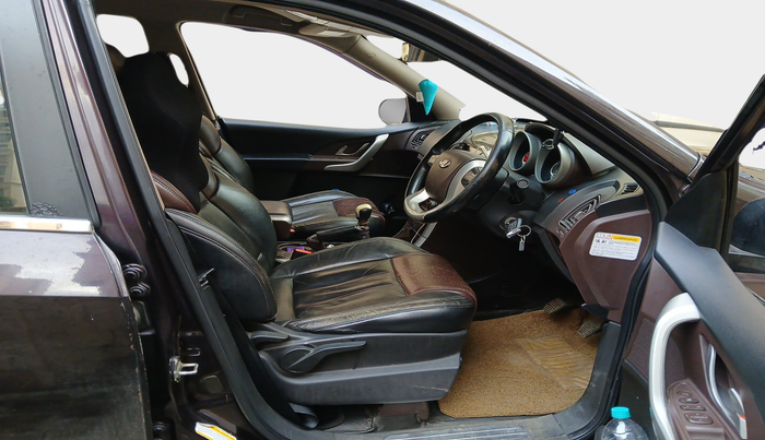 2015 Mahindra XUV500 W8, Diesel, Manual, 1,60,108 km, interior