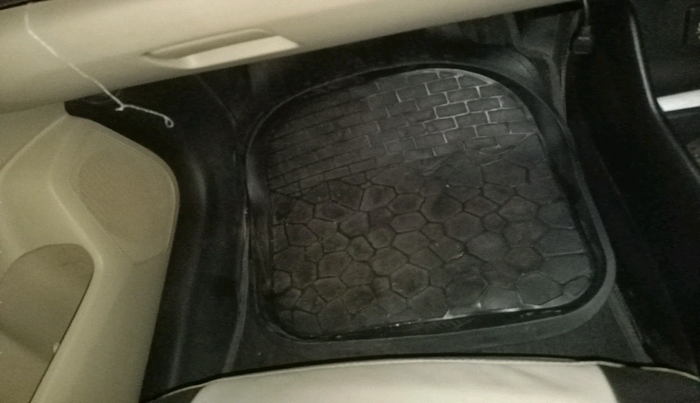 2018 Honda Amaze 1.2L I-VTEC V, Petrol, Manual, 2,49,847 km, interior