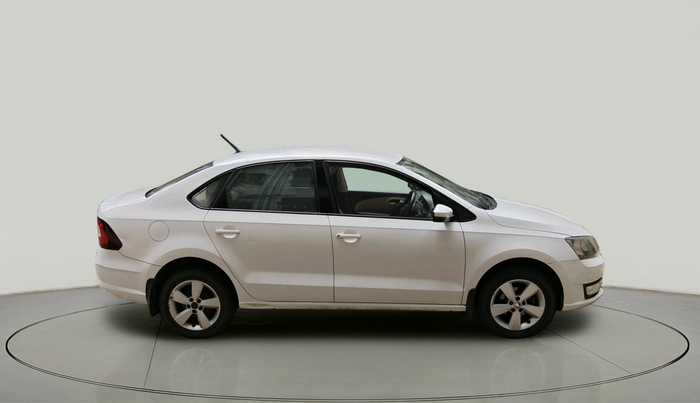 2016 Skoda Rapid AMBITION 1.6 MPI AT, Petrol, Automatic, 1,13,250 km, exterior