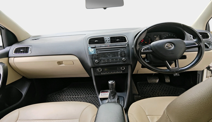 2016 Skoda Rapid AMBITION 1.6 MPI AT, Petrol, Automatic, 1,13,250 km, interior