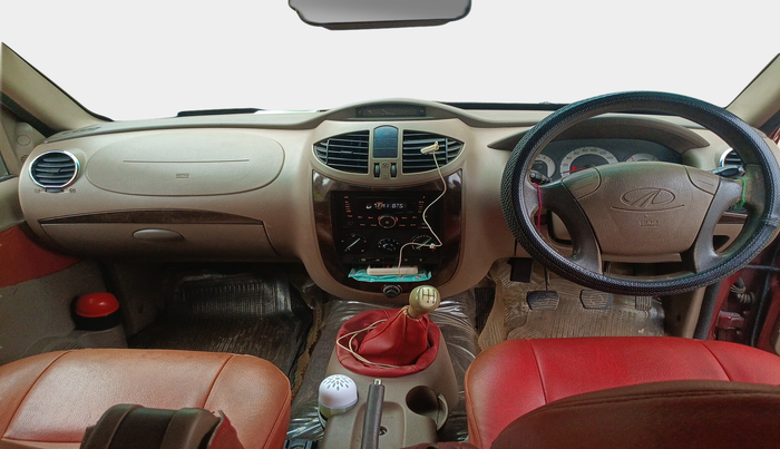2012 Mahindra Xylo E8 ABS AIRBAG BS-III, Diesel, Manual, 1,24,374 km, interior