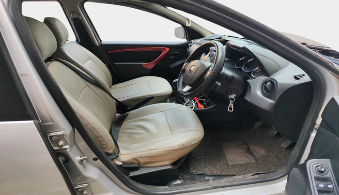 2017 Renault Duster 85 PS RXS MT DIESEL, Diesel, Manual, 1,03,303 km, interior