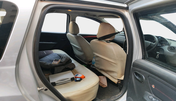 2017 Renault Duster 85 PS RXS MT DIESEL, Diesel, Manual, 1,03,303 km, interior