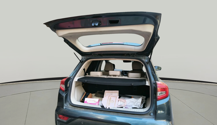 2019 Mahindra XUV300 W8 (O) 1.5 DIESEL, Diesel, Manual, 47,149 km, exterior