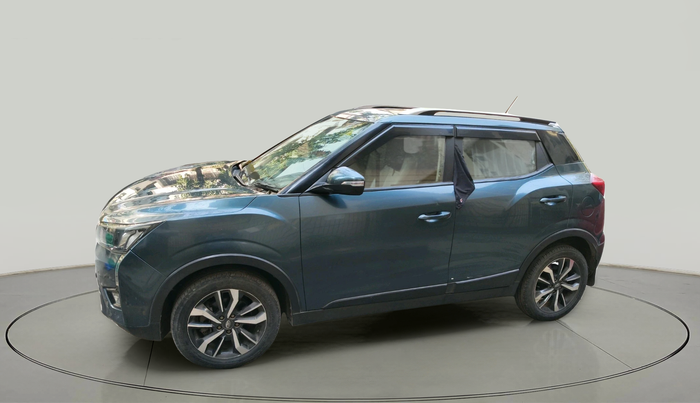 2019 Mahindra XUV300 W8 (O) 1.5 DIESEL, Diesel, Manual, 47,149 km, exterior