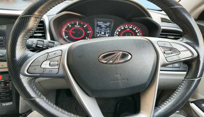 2019 Mahindra XUV300 W8 (O) 1.5 DIESEL, Diesel, Manual, 47,149 km, interior