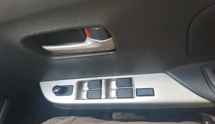 2011 Maruti Wagon R 1.0 VXI, Petrol, Manual, 49,299 km, interior