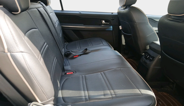 2018 Tata Hexa XMA 4X2 7 STR, Diesel, Automatic, 35,819 km, interior