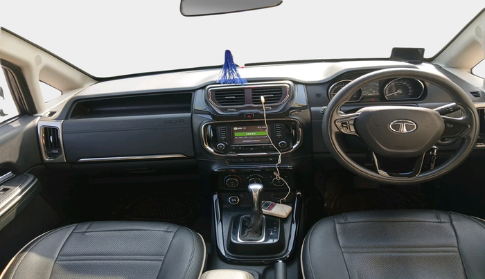 2018 Tata Hexa XMA 4X2 7 STR, Diesel, Automatic, 35,819 km, interior