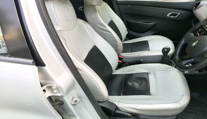 2018 Renault Kwid RXT 1.0 (O), Petrol, Manual, 28,125 km, interior