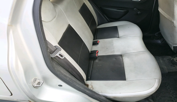 2018 Renault Kwid RXT 1.0 (O), Petrol, Manual, 28,125 km, interior