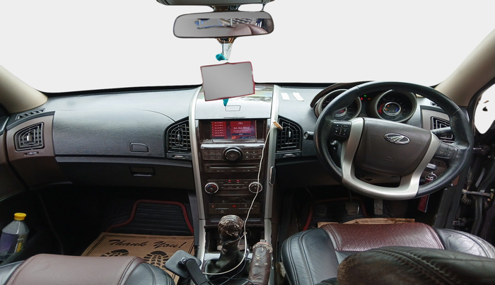 2012 Mahindra XUV500 W8, Diesel, Manual, 1,01,894 km, interior