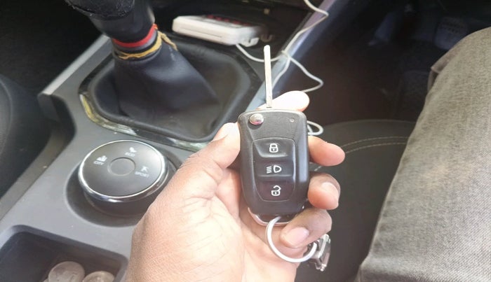 2021 Tata NEXON XM DIESEL, Diesel, Manual, 80,776 km, interior