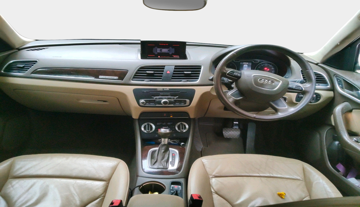 2013 Audi Q3 2.0 TDI QUATTRO, Diesel, Automatic, 82,347 km, interior