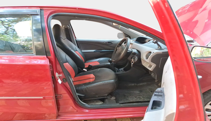 2011 Toyota Etios G, Petrol, Manual, 65,409 km, interior