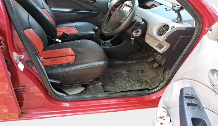 2011 Toyota Etios G, Petrol, Manual, 65,409 km, interior