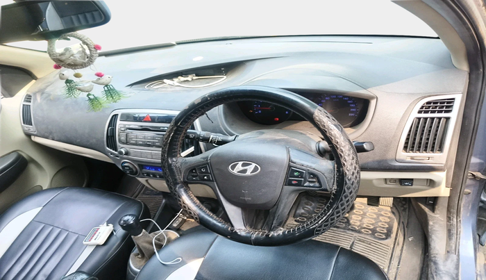 2012 Hyundai i20 ASTA 1.2, Petrol, Manual, 72,500 km, interior