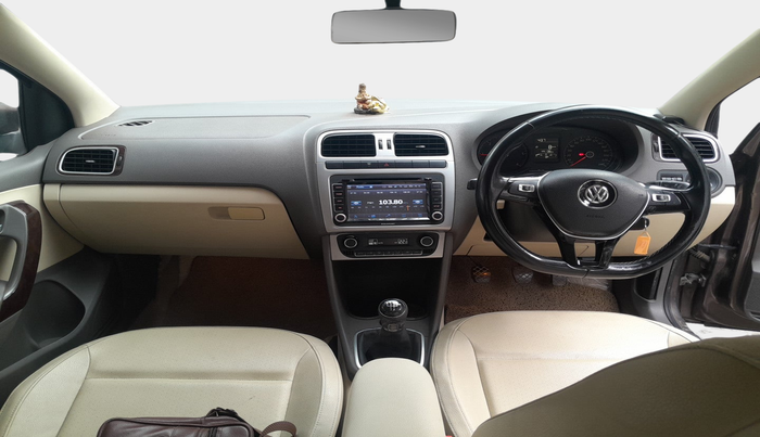 2015 Volkswagen Vento HIGHLINE DIESEL 1.5, Diesel, Manual, 68,000 km, interior