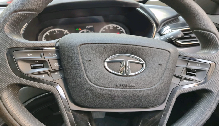 2022 Tata Harrier XTA PLUS 2.0L KRYOTEC DARK EDITION, Diesel, Automatic, 43,105 km, interior