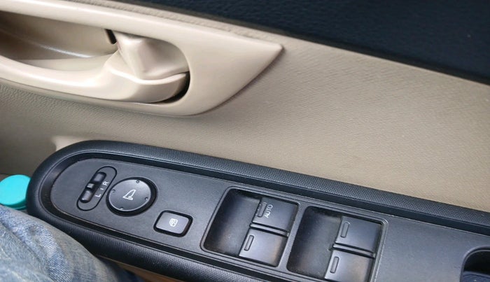 2015 Honda Mobilio 1.5L I-VTEC V, Petrol, Manual, 53,172 km, interior