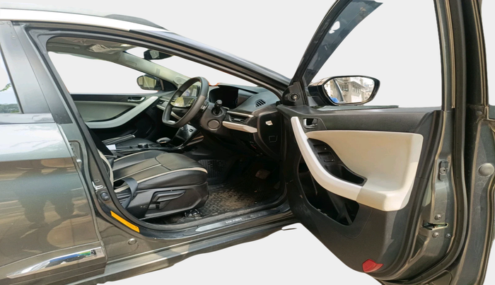 2024 Tata NEXON CREATIVE+ AMT 1.2 PETROL, Petrol, Automatic, 13,122 km, interior