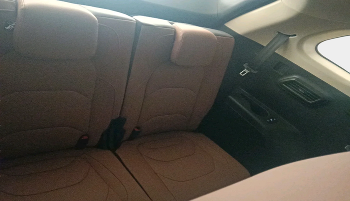 2023 MG HECTOR PLUS SHARP PRO 1.5 TURBO MT 6 STR, Petrol, Manual, 671 km, interior