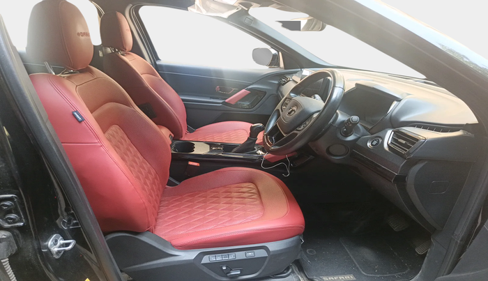 2023 Tata Safari XZA PLUS O RED DARK , Diesel, Automatic, 21,835 km, interior