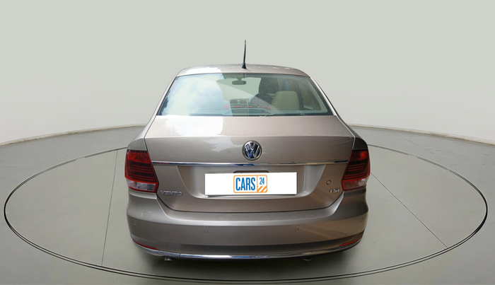 2016 Volkswagen Vento HIGHLINE PETROL AT, Petrol, Automatic, 74,348 km, exterior