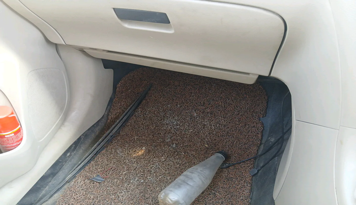 2013 Maruti Ertiga VXI, Petrol, Manual, 1,06,275 km, interior