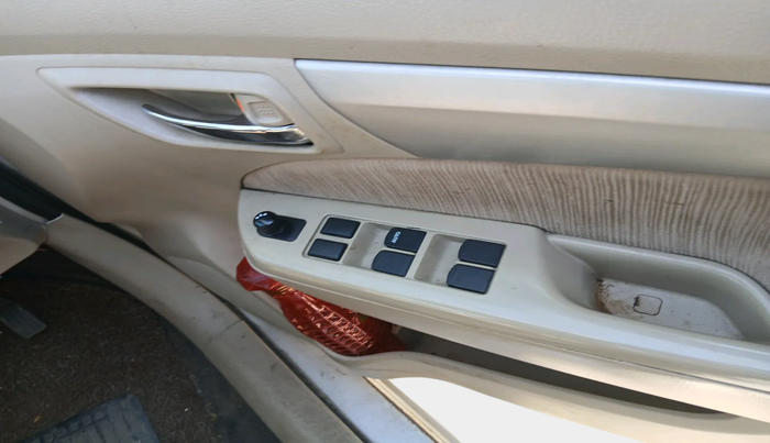 2013 Maruti Ertiga VXI, Petrol, Manual, 1,06,275 km, interior