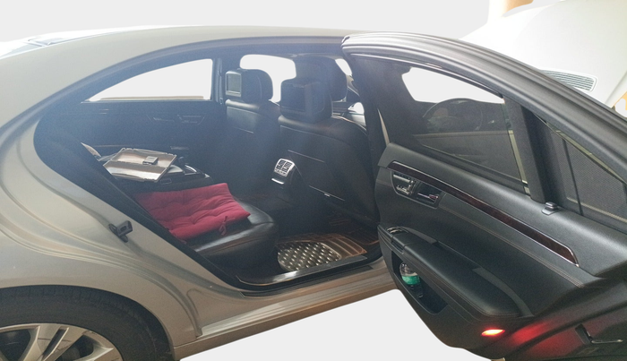 2011 Mercedes Benz S Class 500L, Petrol, Automatic, 49,768 km, interior