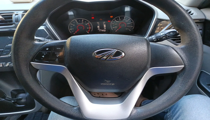 2016 Mahindra Kuv100 K8 6 STR, Petrol, Manual, 1,17,605 km, interior