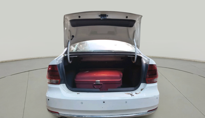 2015 Volkswagen Vento HIGHLINE 1.2 TSI, Petrol, Manual, 44,839 km, exterior